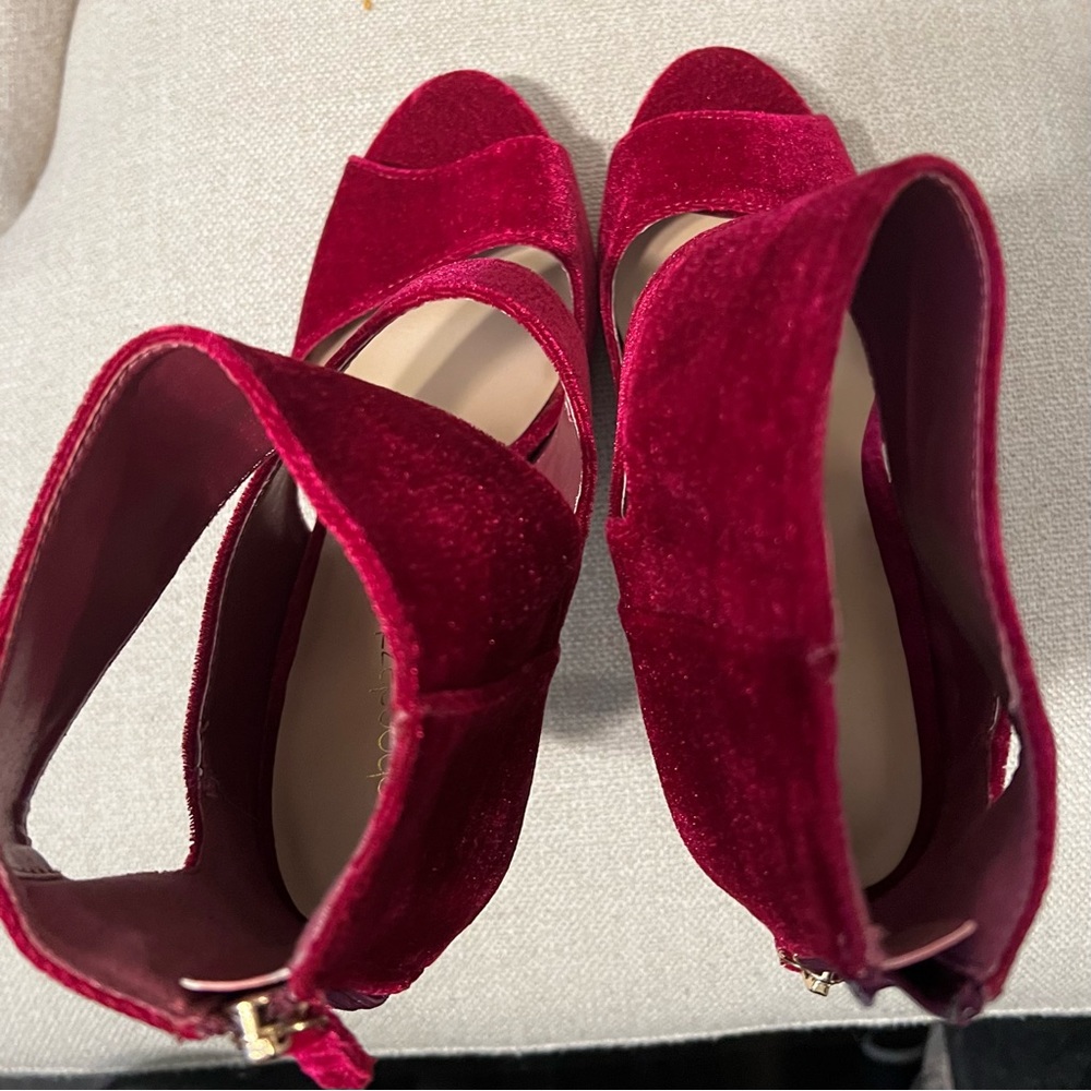 5” Tall Heels - Size 10 View 4